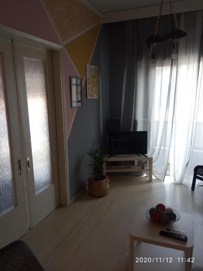 Karditsa Home Sweet Home 68 Τ.Μ Bagian luar foto