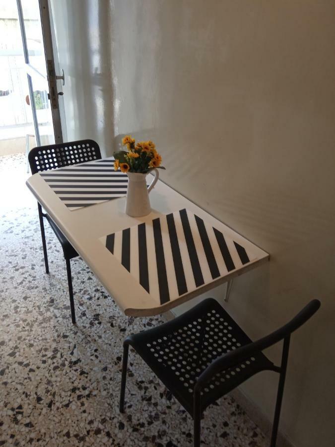 Karditsa Home Sweet Home 68 Τ.Μ Bagian luar foto