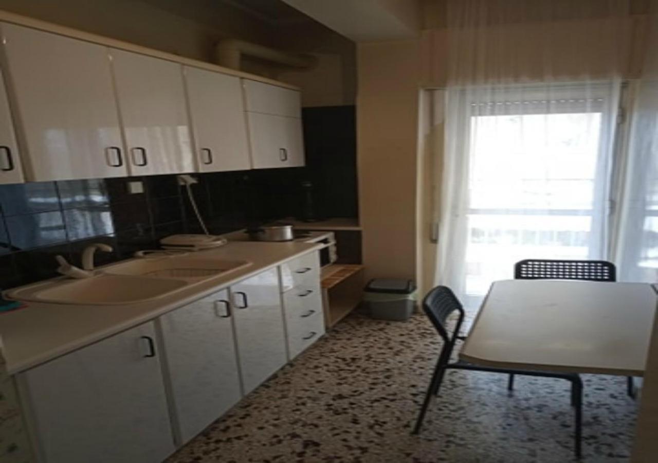 Karditsa Home Sweet Home 68 Τ.Μ Bagian luar foto